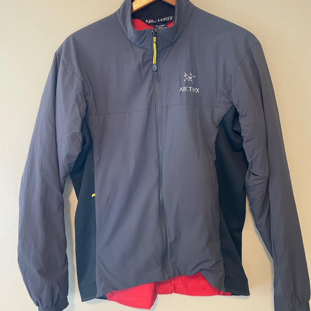 ArcTeryx Gamma light soft shell in grey